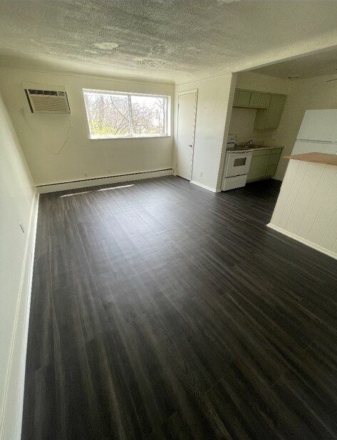 Foto del edificio - 2992 Woodrow Ave