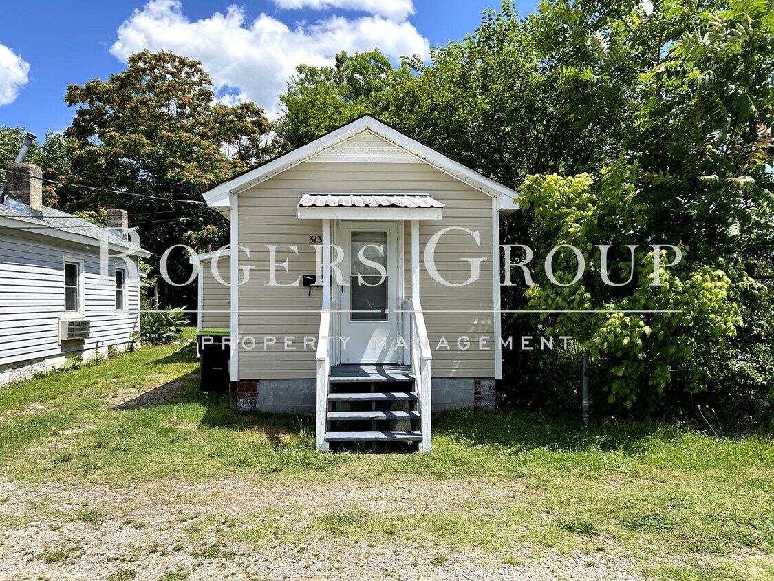 313 Mulberry St, Henderson, NC 27536 House Rental in Henderson, NC