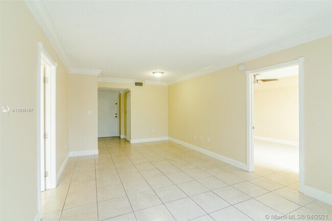 Foto del edificio - 2055 SW 122nd Ave