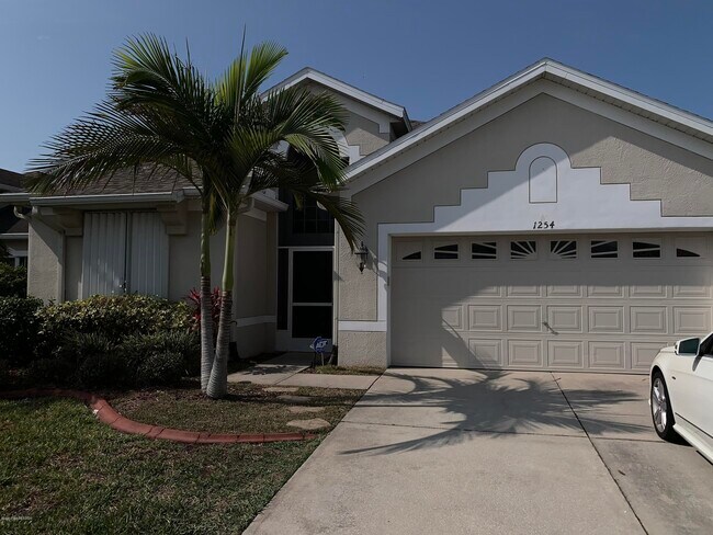 Building Photo - 1254 Potomac Dr