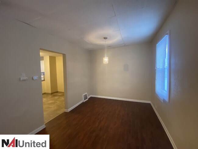 Building Photo - RF Property - 1023-1023 1/2 S Fairmount