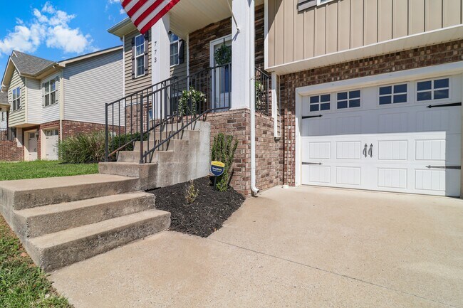 Foto del edificio - 773 Banister Dr