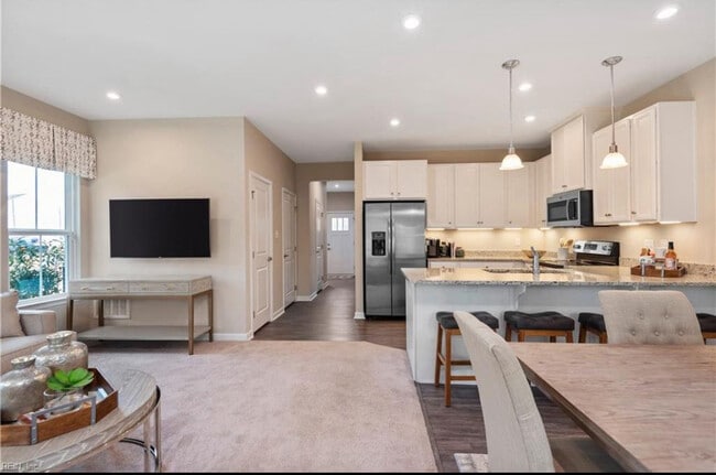 Photo - 135 Stegg St Townhome