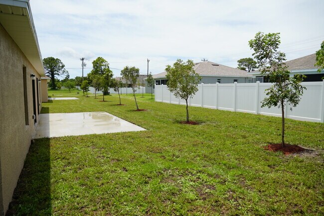 Foto del edificio - 207 SW 16th Ter