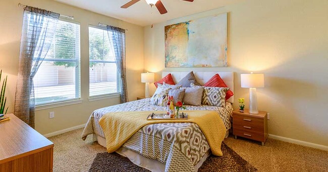 Parkway Grande Bedroom, San Marcos, Texas - Parkway Grande Apartment Homes