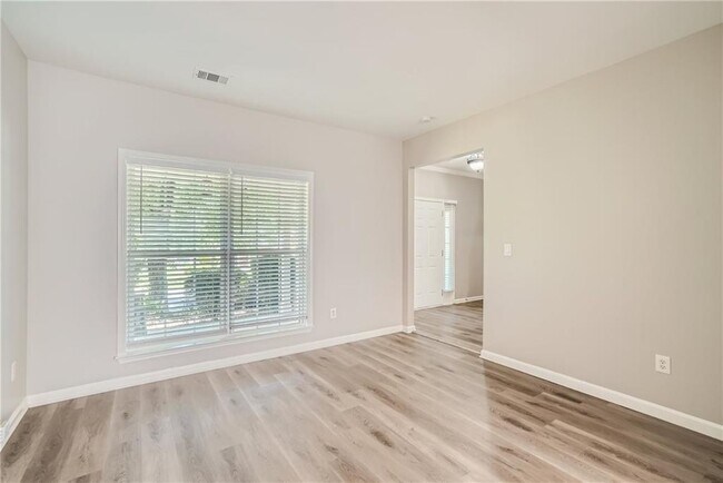 Building Photo - 2092 Clear Shoals Ln