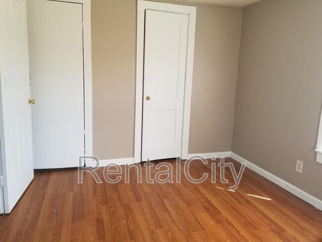 Foto del edificio - 2622 Mullins St