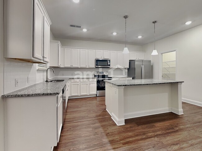 Foto del edificio - 14227 Millers Creek Ln