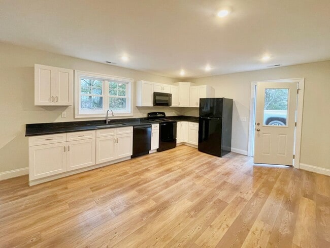 Foto del edificio - The Home You’ve Been Searching For!