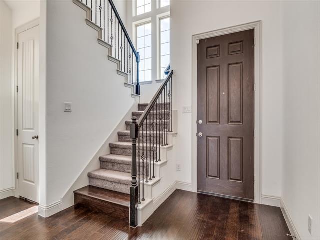 Foto del edificio - 2128 Ella Ln