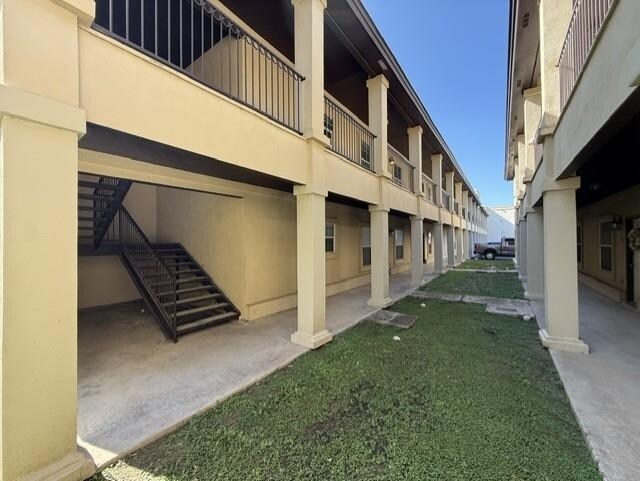 Foto del edificio - 710 Alta Vista Dr