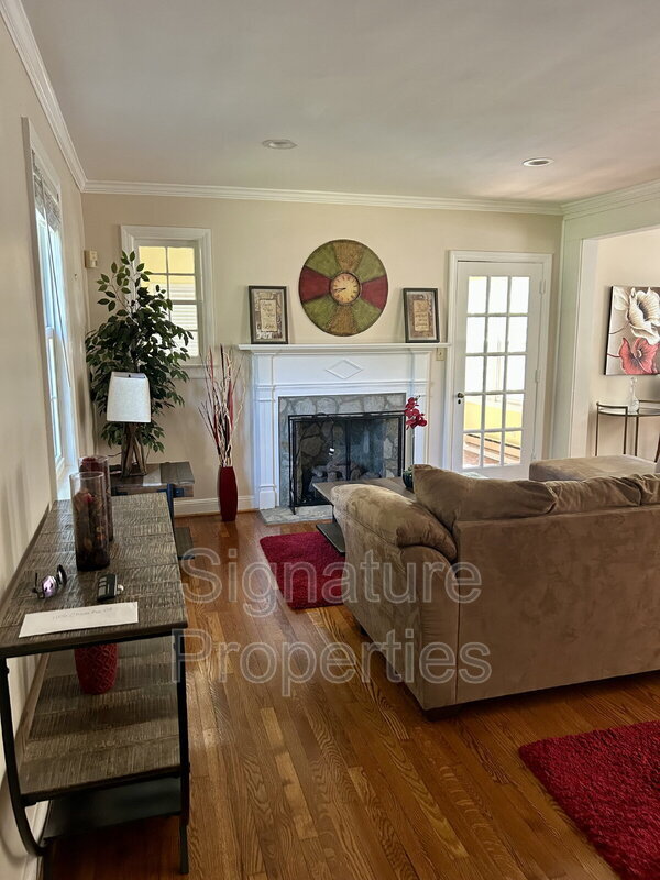 Foto del edificio - 1106 Cherokee Ct