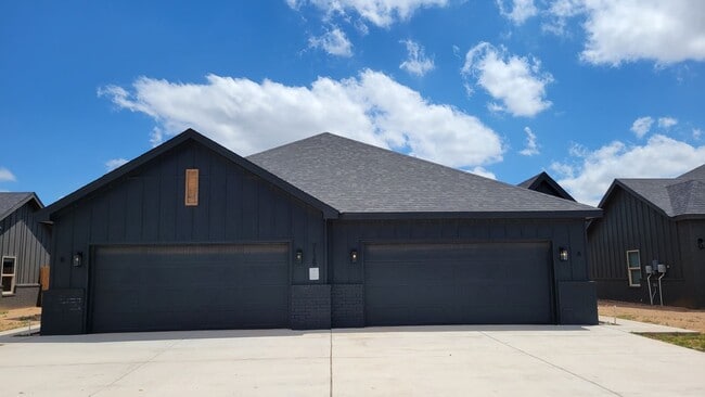 Building Photo - 7125 22nd Pl