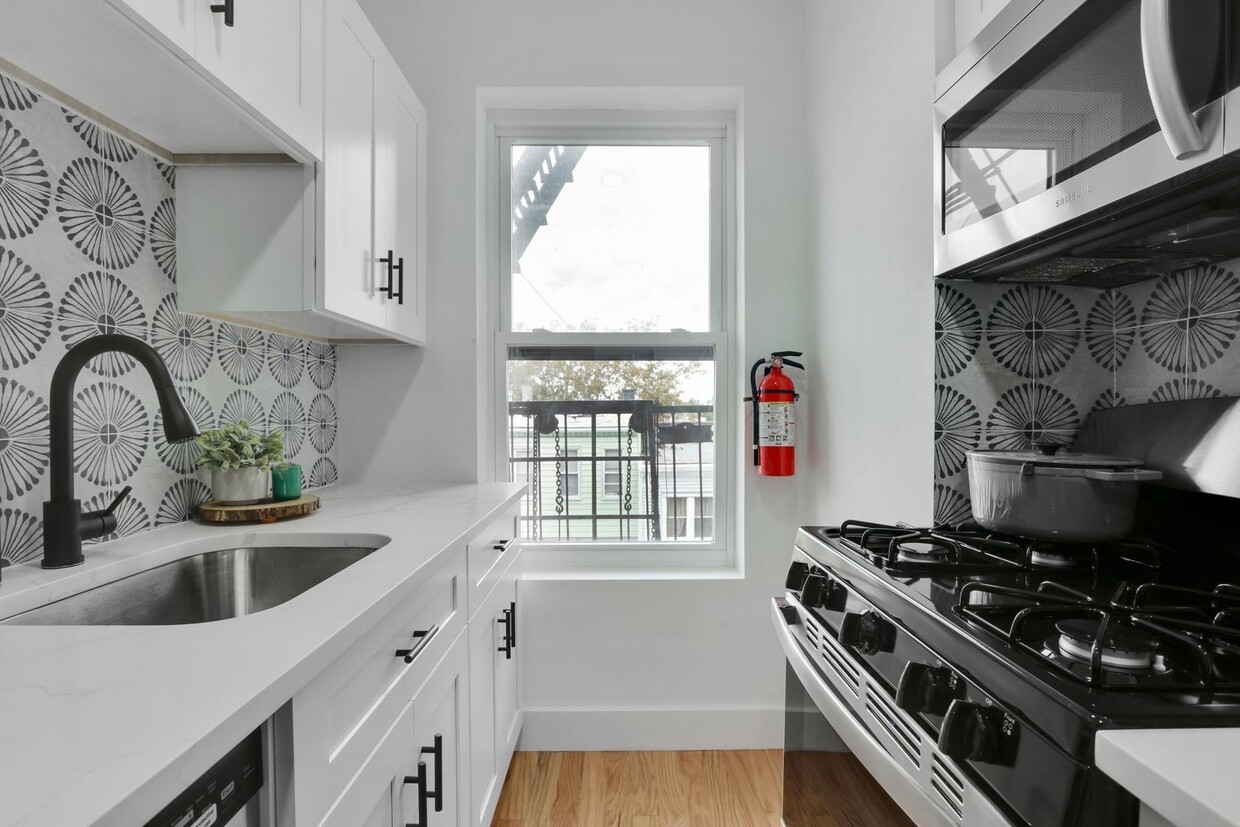 Foto principal - 50 Reservoir Ave