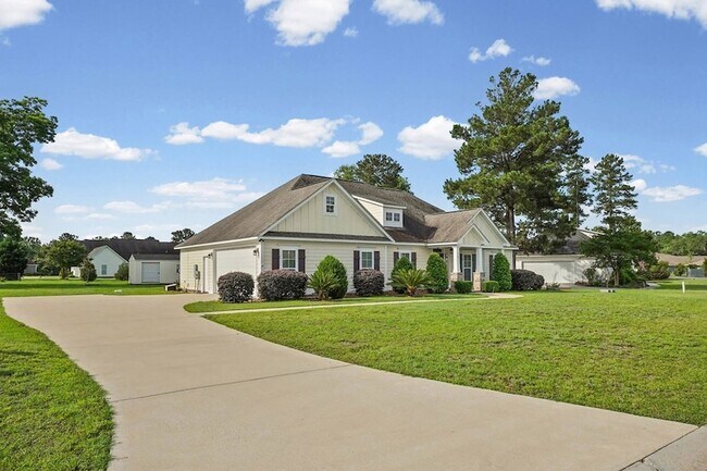 Foto del edificio - 128 Thistledown Dr