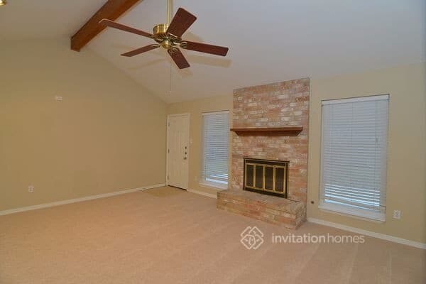 Foto del edificio - 17322 Seven Pines Dr