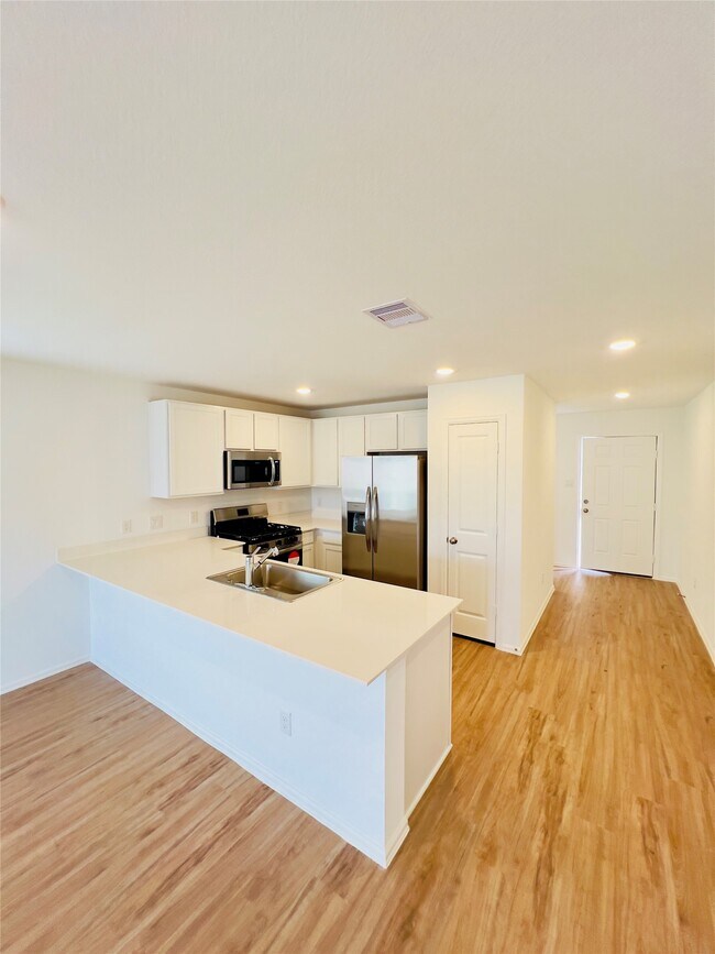 Building Photo - 27142 River Birch Ridge Dr