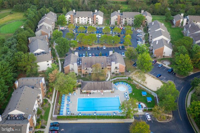 Building Photo - 101 Ravens Crest Dr