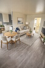 Building Photo - 1133 E Alosta Ave