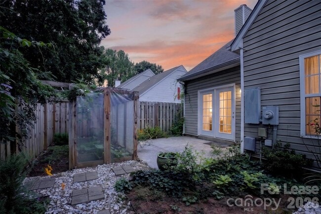 Building Photo - 9020 Roseton Ln