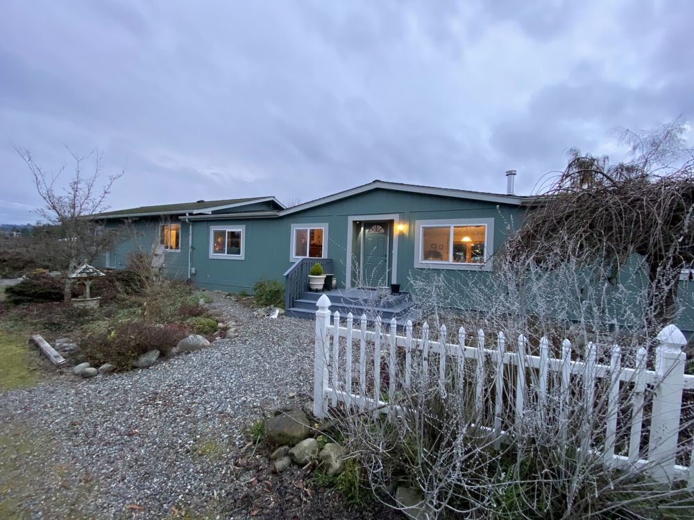 Lovely ranch on acreage Apartment for Rent in Sequim, WA