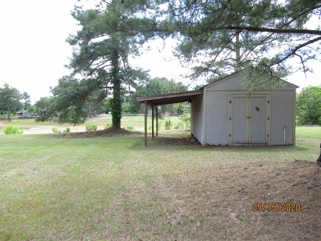 Building Photo - AUTUMN LAKES- 3 BEDROOM/2BATH HOME CLOSE T...