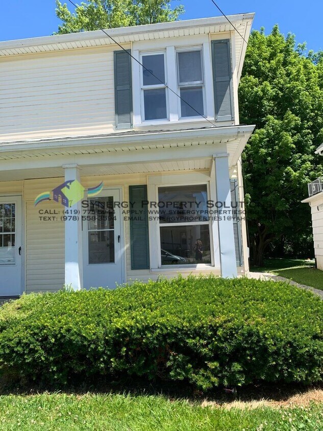Primary Photo - Earl Ave. 7
