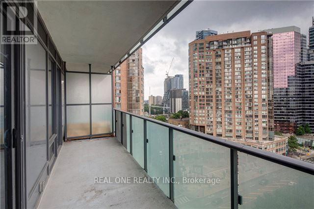 Building Photo - 1080 Bay St.