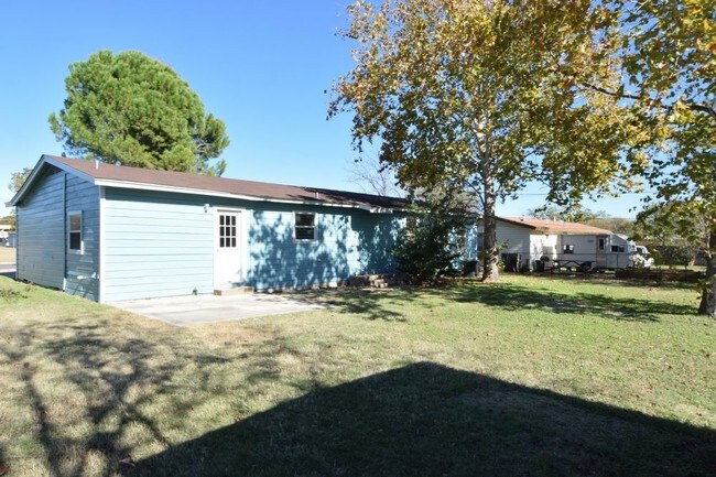 Building Photo - 104 W Beeline Ln Harker Heights