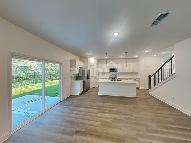Building Photo - 210 Gershon Wy