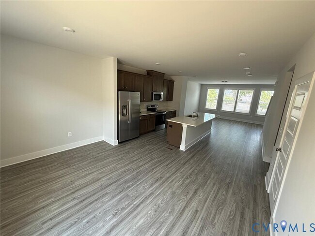 Foto del edificio - 10144 All Star Blvd