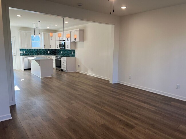 Foto del edificio - 2 br, 2.5 bath House - 163 Bess Blvd