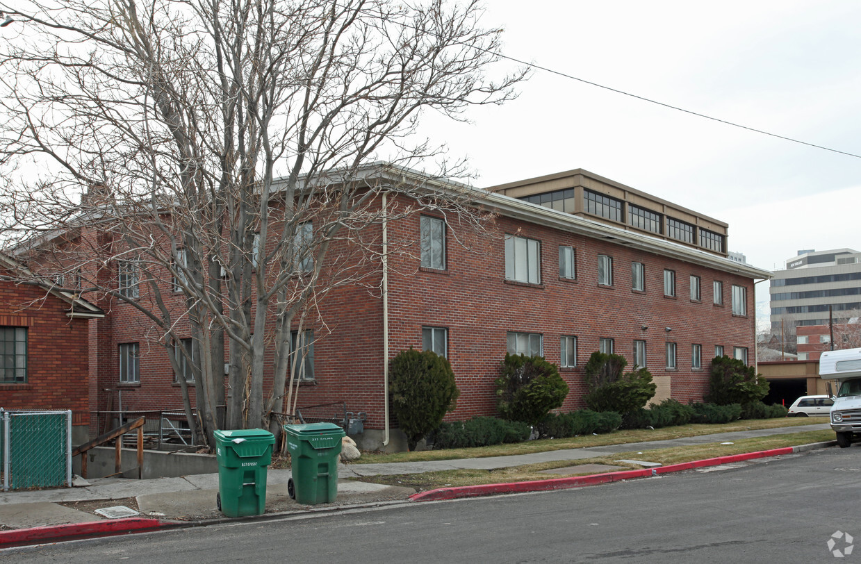 Foto del edificio - Ryland Court Apartments