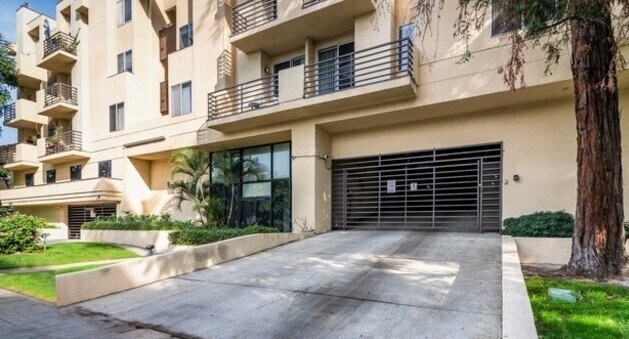 Gated / Secure Parking - 112 N Hamilton Dr