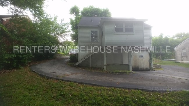 Building Photo - 1005 Fleming St