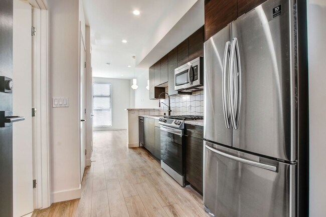 Foto del edificio - 3355 Overland Ave