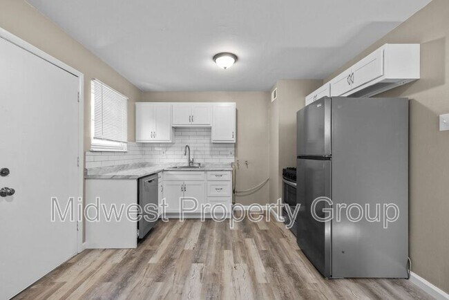 Foto del edificio - 5 Boles Ave