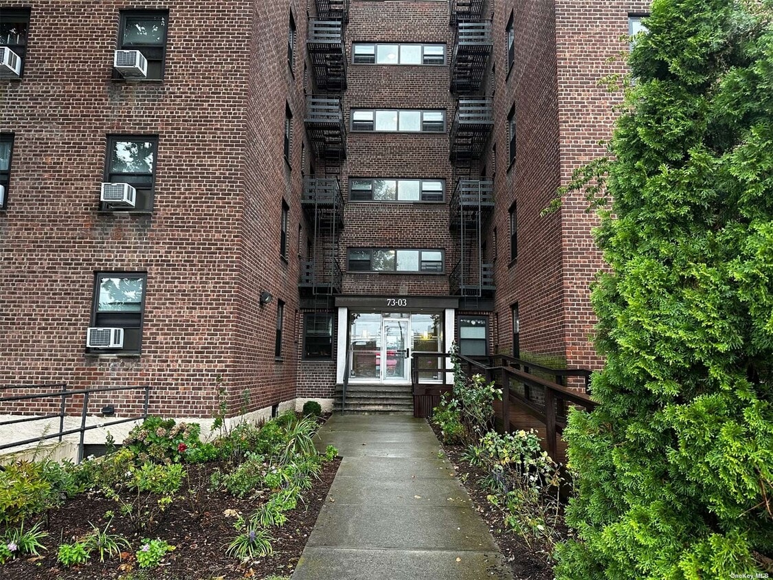 Primary Photo - 73-3 Bell Blvd