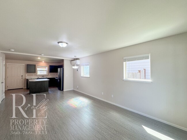 Building Photo - Hilltop Port Orchard Home with Open Living & Fenced Backyard