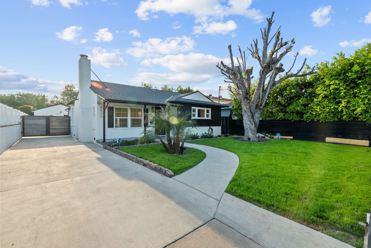 Foto principal - 5937 Ranchito Ave