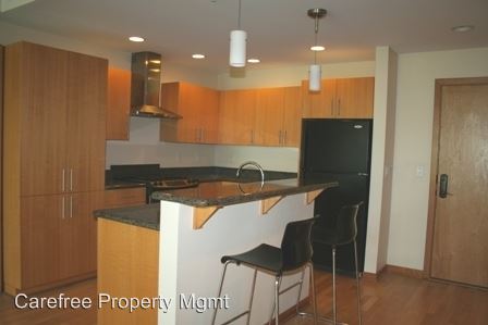 Building Photo - 7910 SW 31st Ave