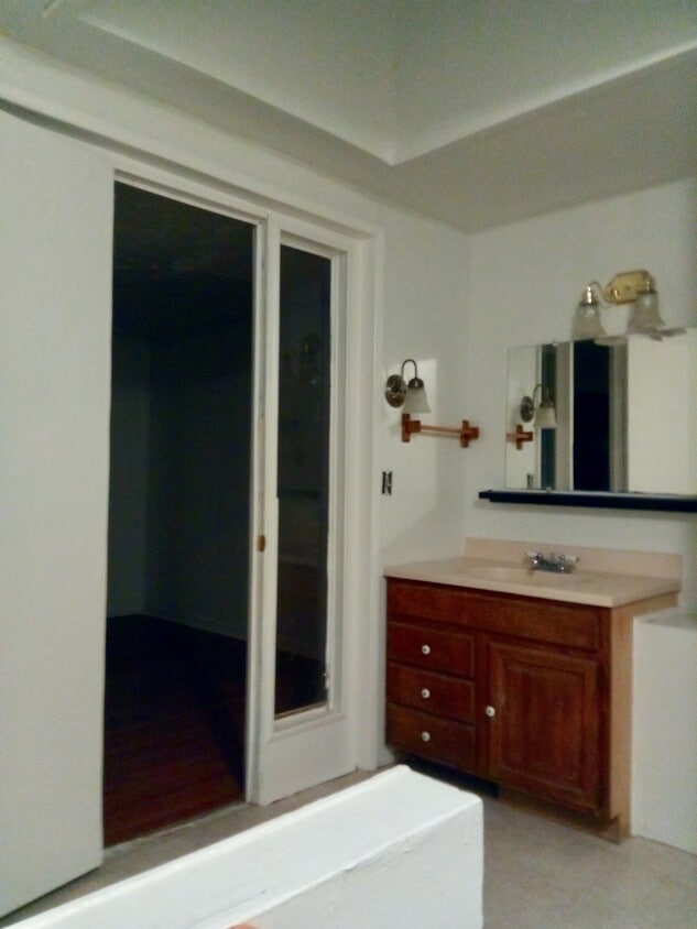 master bath - 1240 Bonnie lane