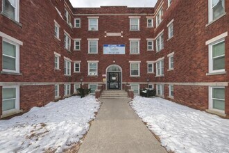 Building Photo - 60 Carroll St