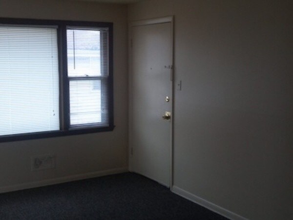 Building Photo - 3604 9th Ave