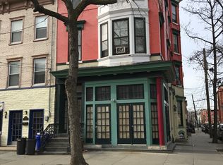 Primary Photo - 340 Park Ave