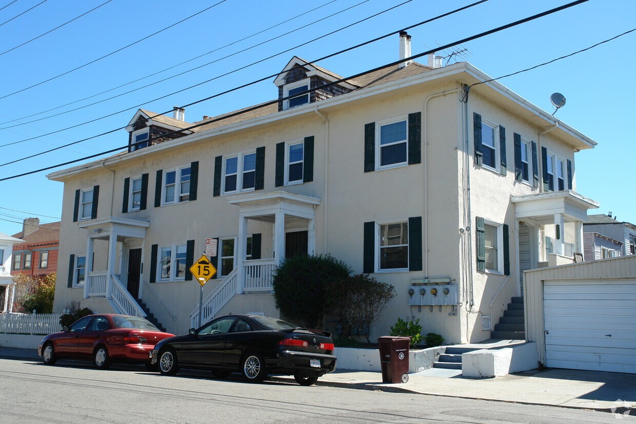 Building Photo - 6162-6166 Dover St