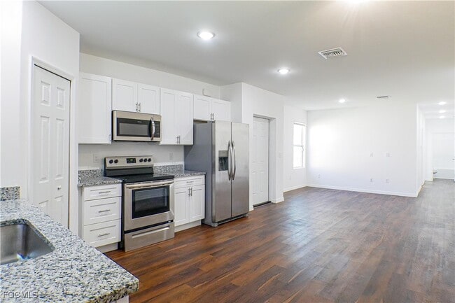 Building Photo - 3309 Armstrong Ct