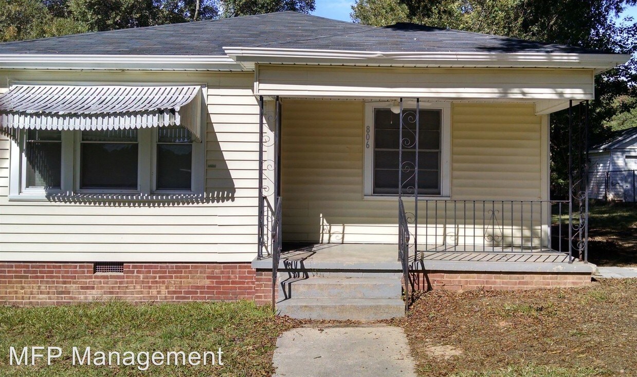 Primary Photo - 806 Beechwood St