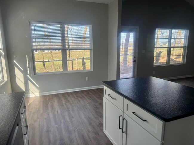 Building Photo - 100 Sidewinder Dr