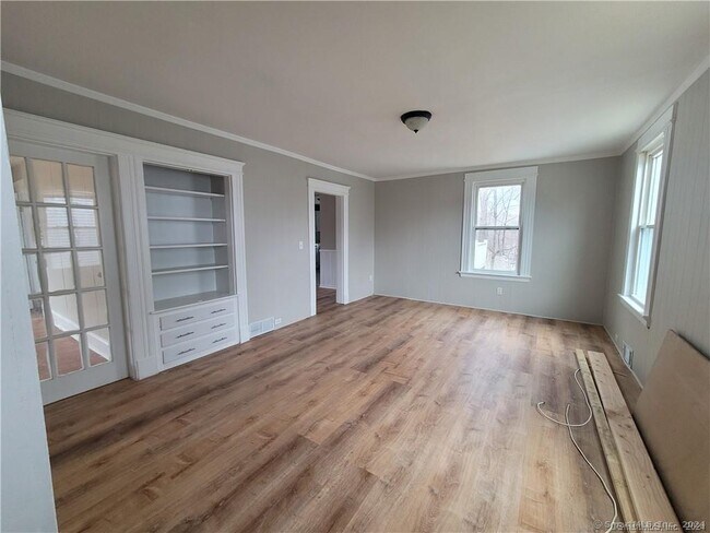 Building Photo - 89 Hungerford Ave